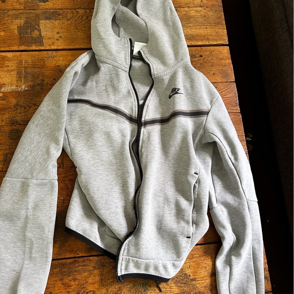 Nike Tech Zip Hoodie - Picture 3 of 4